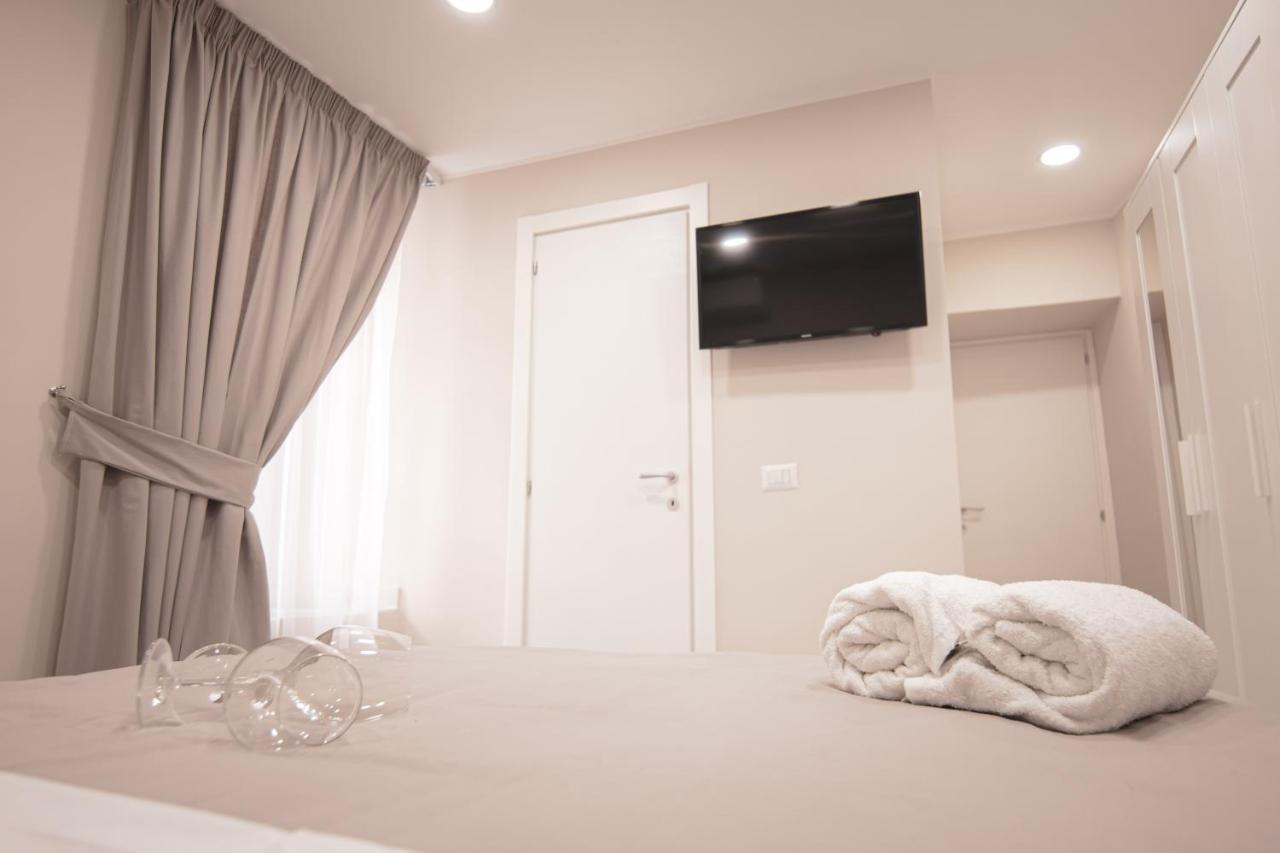 Historical Center Porto Suite Naples Extérieur photo