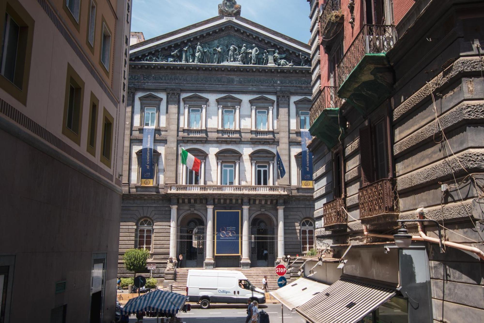 Historical Center Porto Suite Naples Extérieur photo